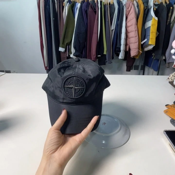 瓷片黑色。。。。。。。。。。。。。。。。。