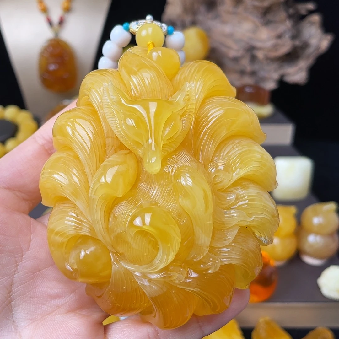 琥珀未镶嵌珠宝奇石