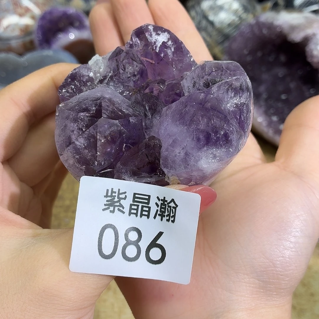 未镶嵌水晶大型摆件（非配饰）