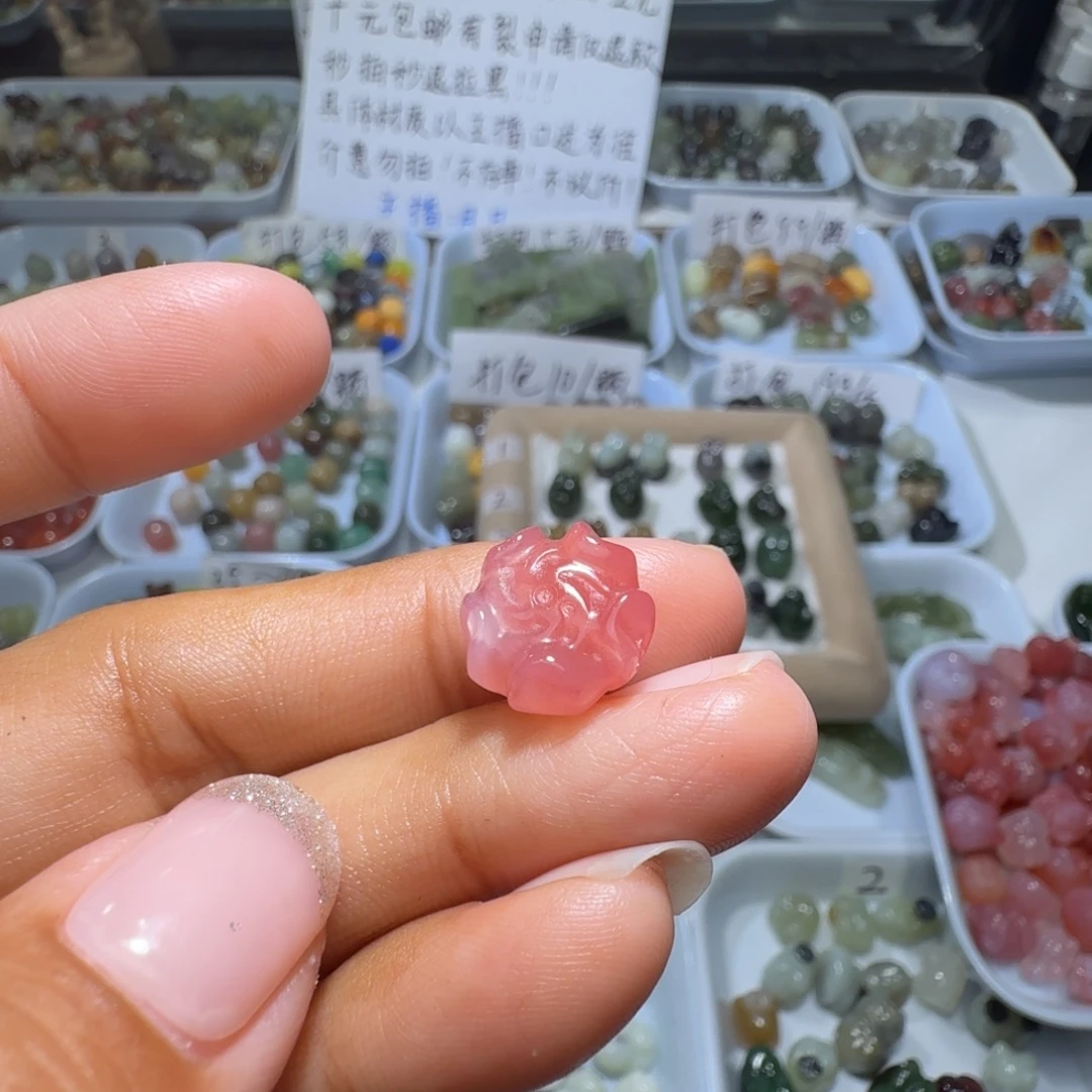 和田玉未镶嵌珠宝奇石