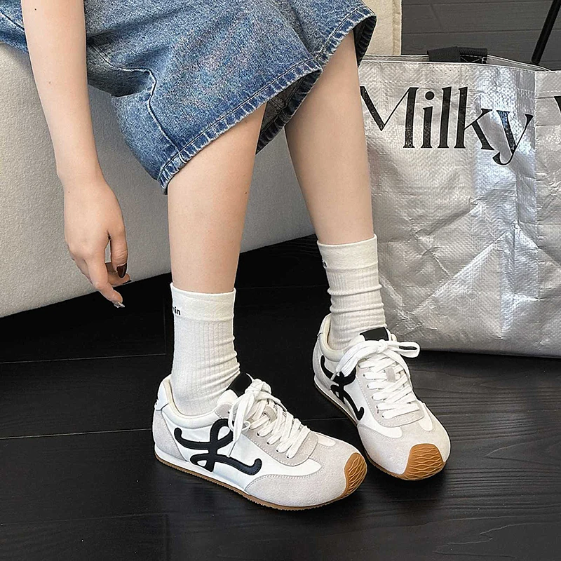 真皮德训鞋女春秋新款平底阿甘鞋美式透气时尚休闲鞋厚底小白鞋