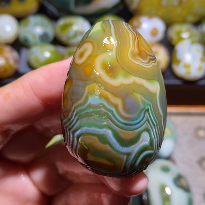 未镶嵌玛瑙/玉髓珠宝半成品80