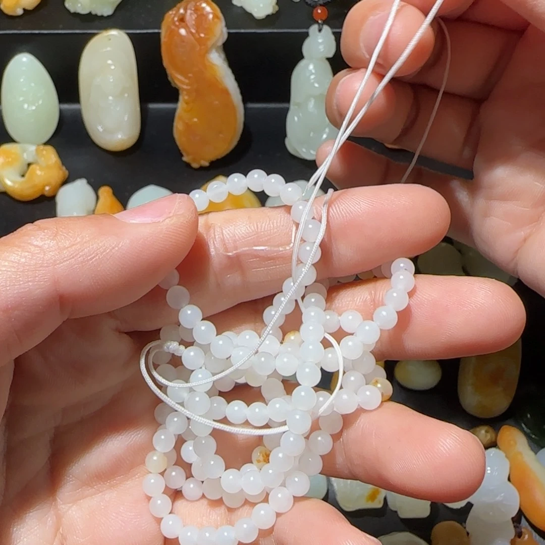 和田玉未镶嵌颈饰黄*菜