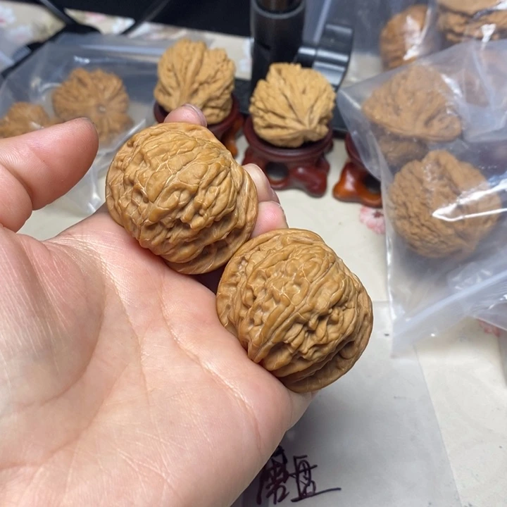 文玩核桃吊坠磨盘