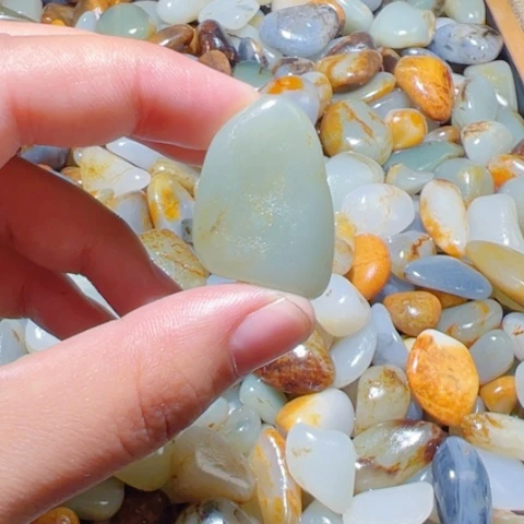 和田玉（子料）未镶嵌颈饰14.8克