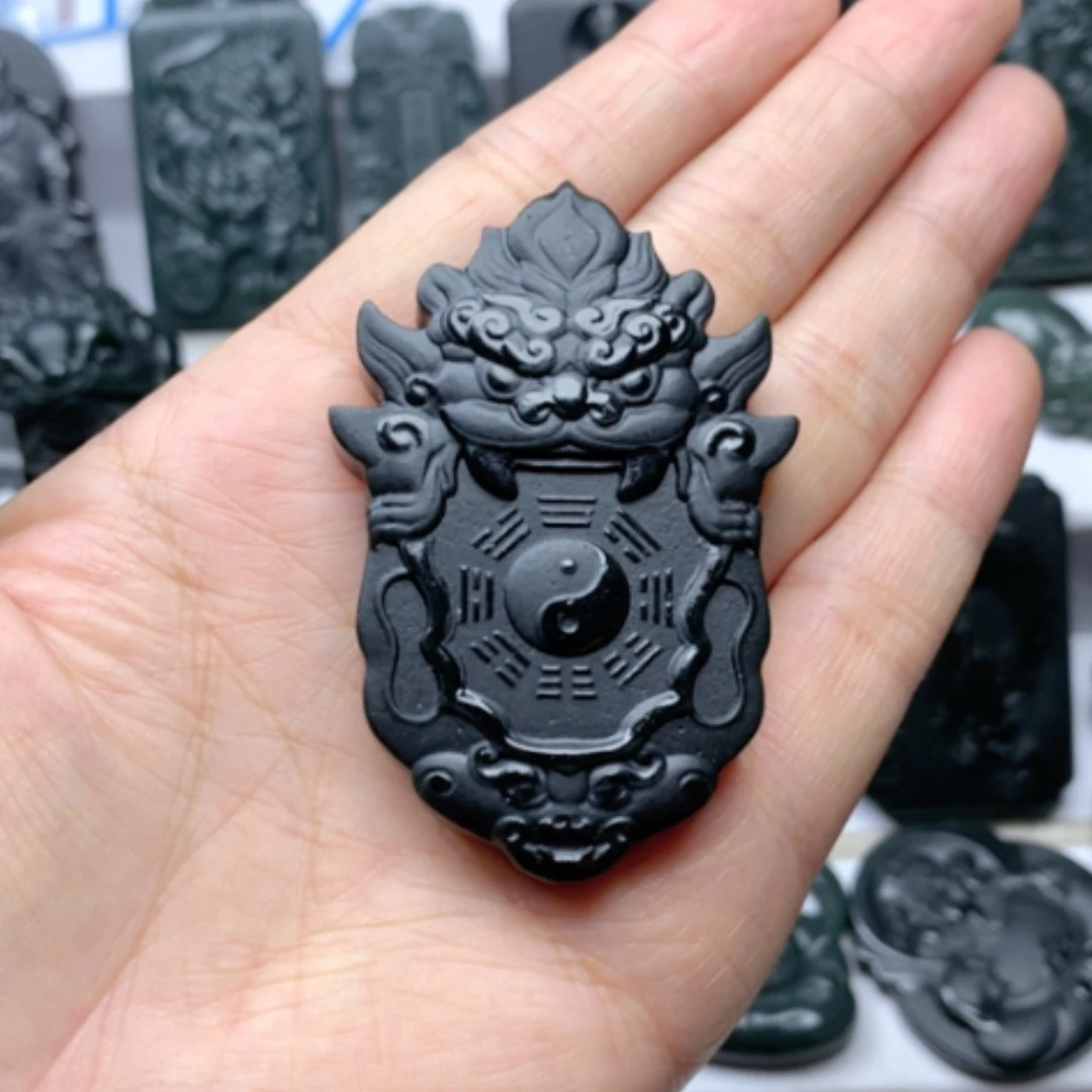 【闪购商品】颈饰未镶嵌和田玉双面雕刻