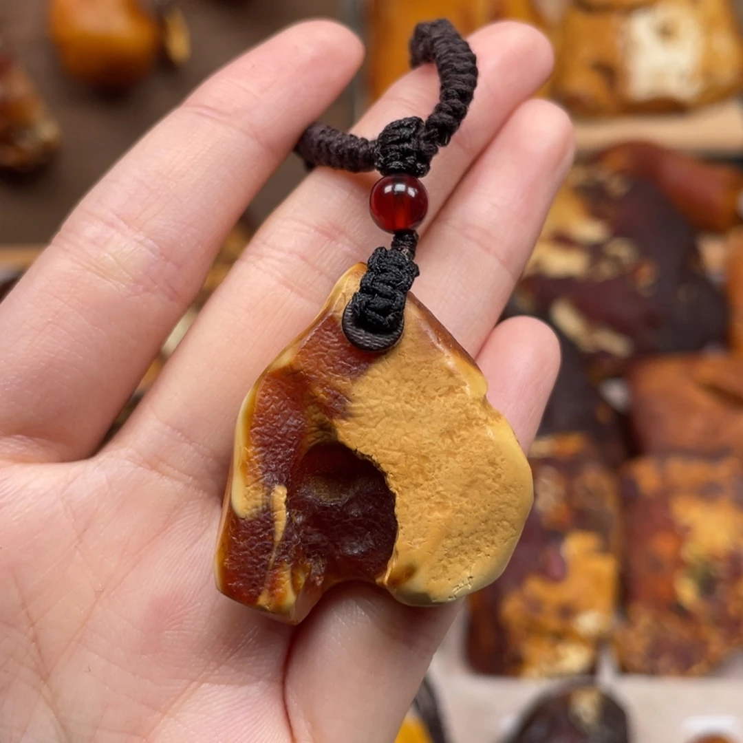 琥珀未镶嵌珠宝奇石