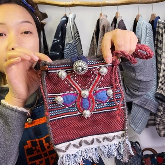 织绣手工制作工艺包包