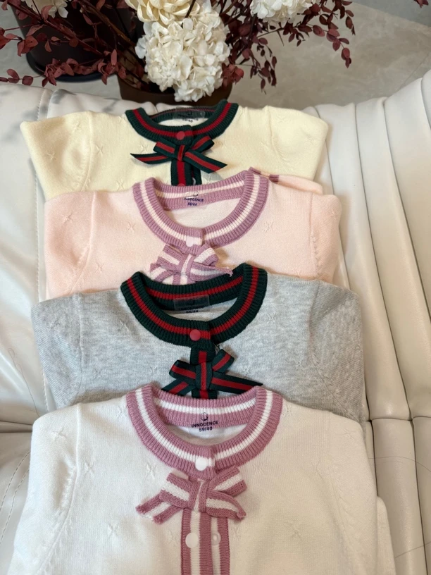 小香风婴儿外出连体针织服