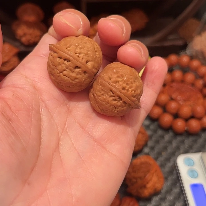 莱***一把件文玩核桃胖头陀