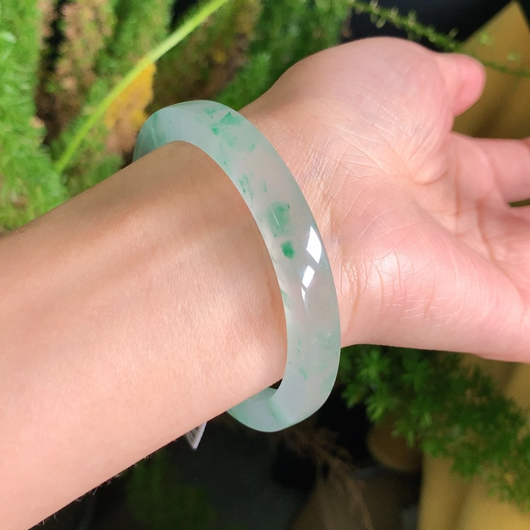 石英质玉未镶嵌手镯53