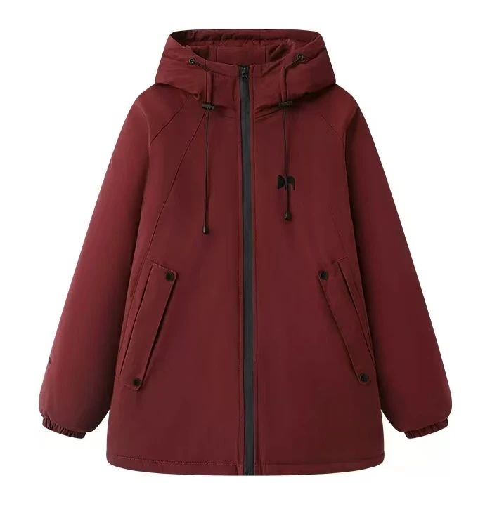 冬季新款连帽刺绣钉扣袋袖字母冲锋衣