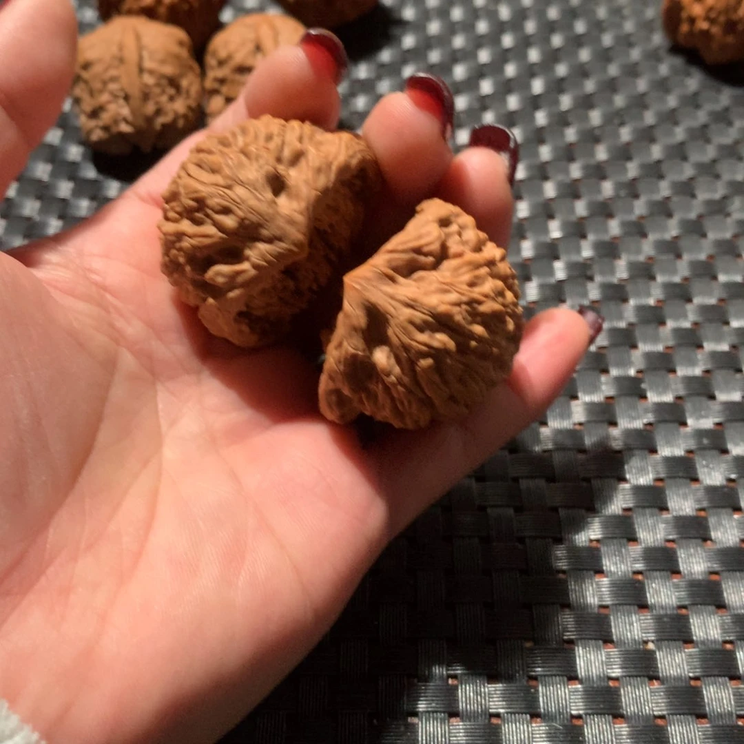 文玩核桃把件反油