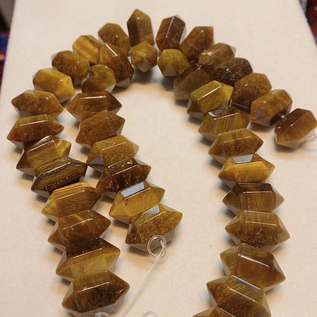 玛瑙/玉髓未镶嵌珠宝半成品天然黄虎眼双尖到手20颗