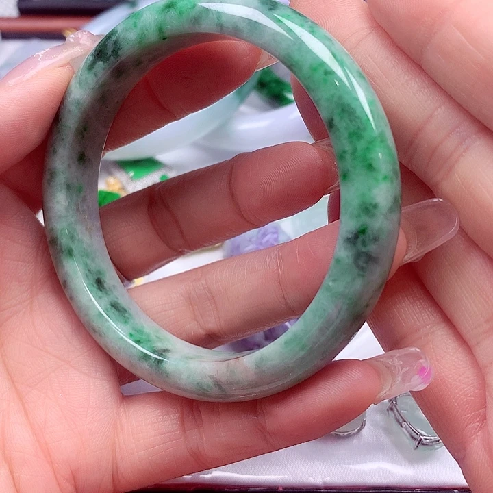 未镶嵌手镯翡翠翡翠