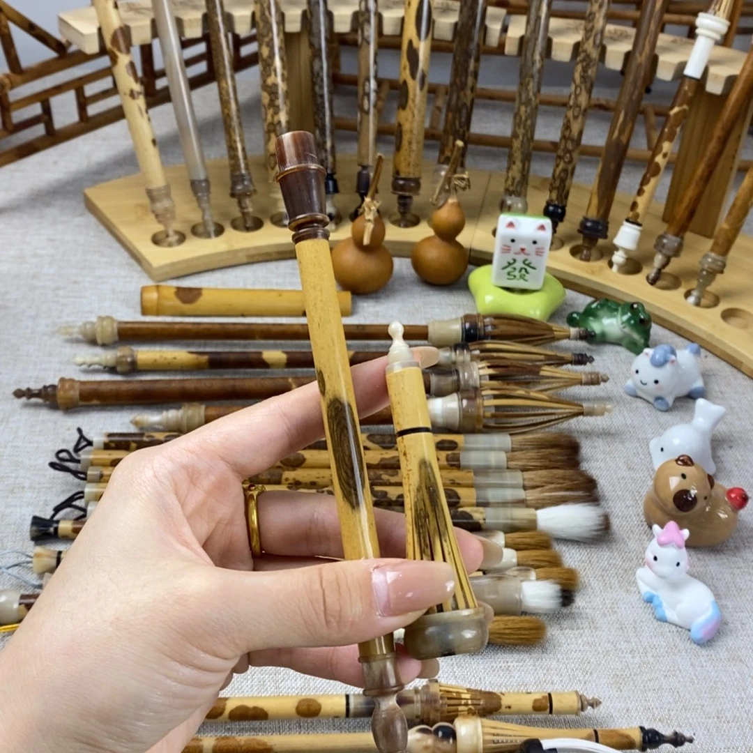 老凤眼竹笔杆一支