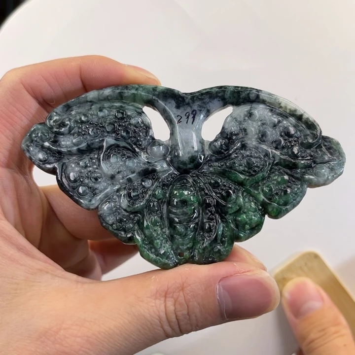翡翠吊坠(赠链)未镶嵌代编织