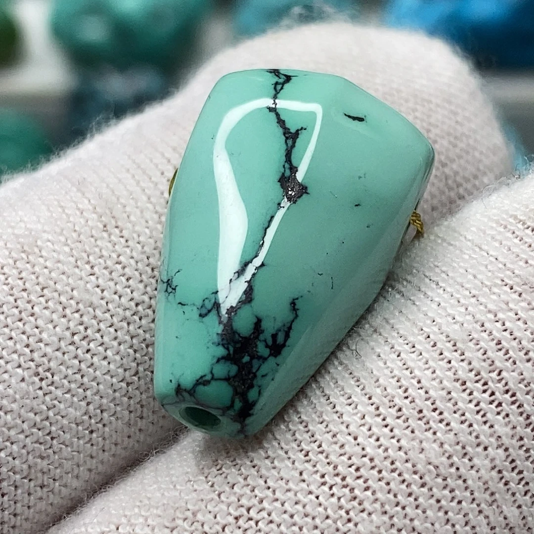 绿松石未镶嵌天然原矿 地大质检