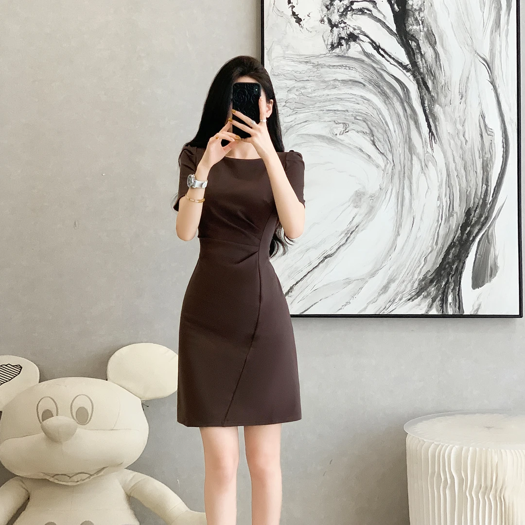 时尚性感夏季礼服收腰连衣裙女法式短袖小黑裙复古修身显瘦包臀裙