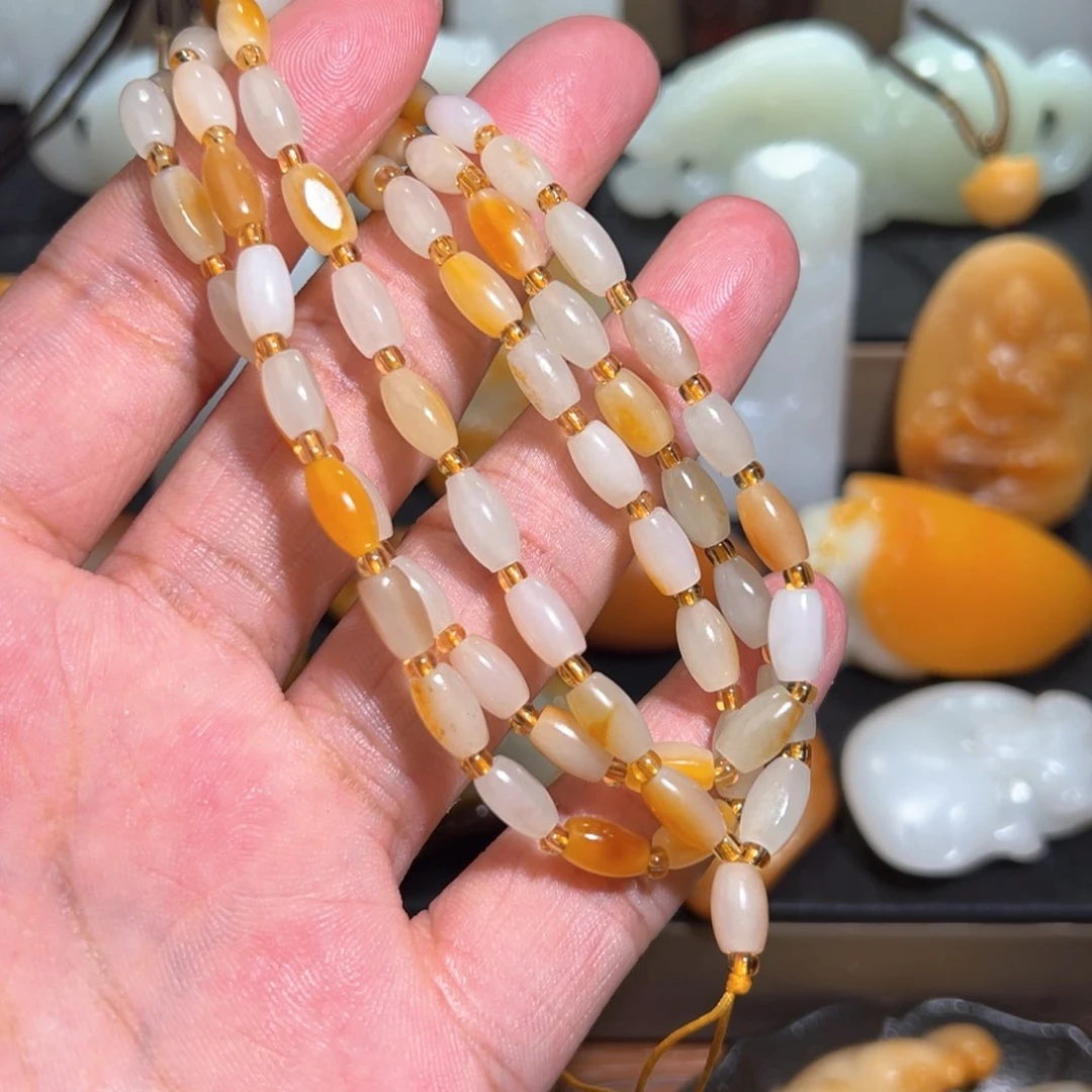 和田玉颈饰未镶嵌小*?