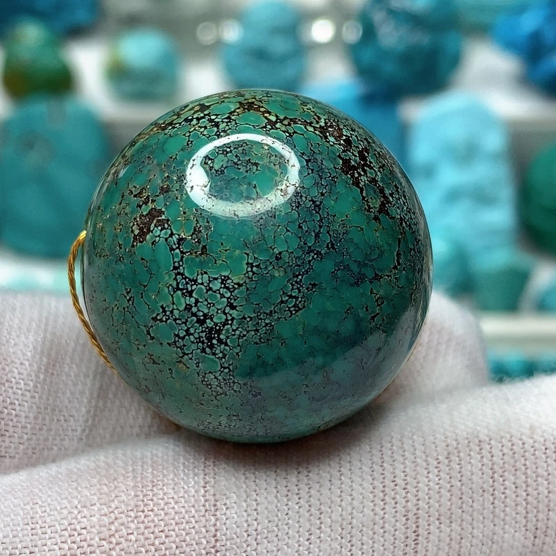 绿松石未镶嵌天然原矿 地大质检27.9mm