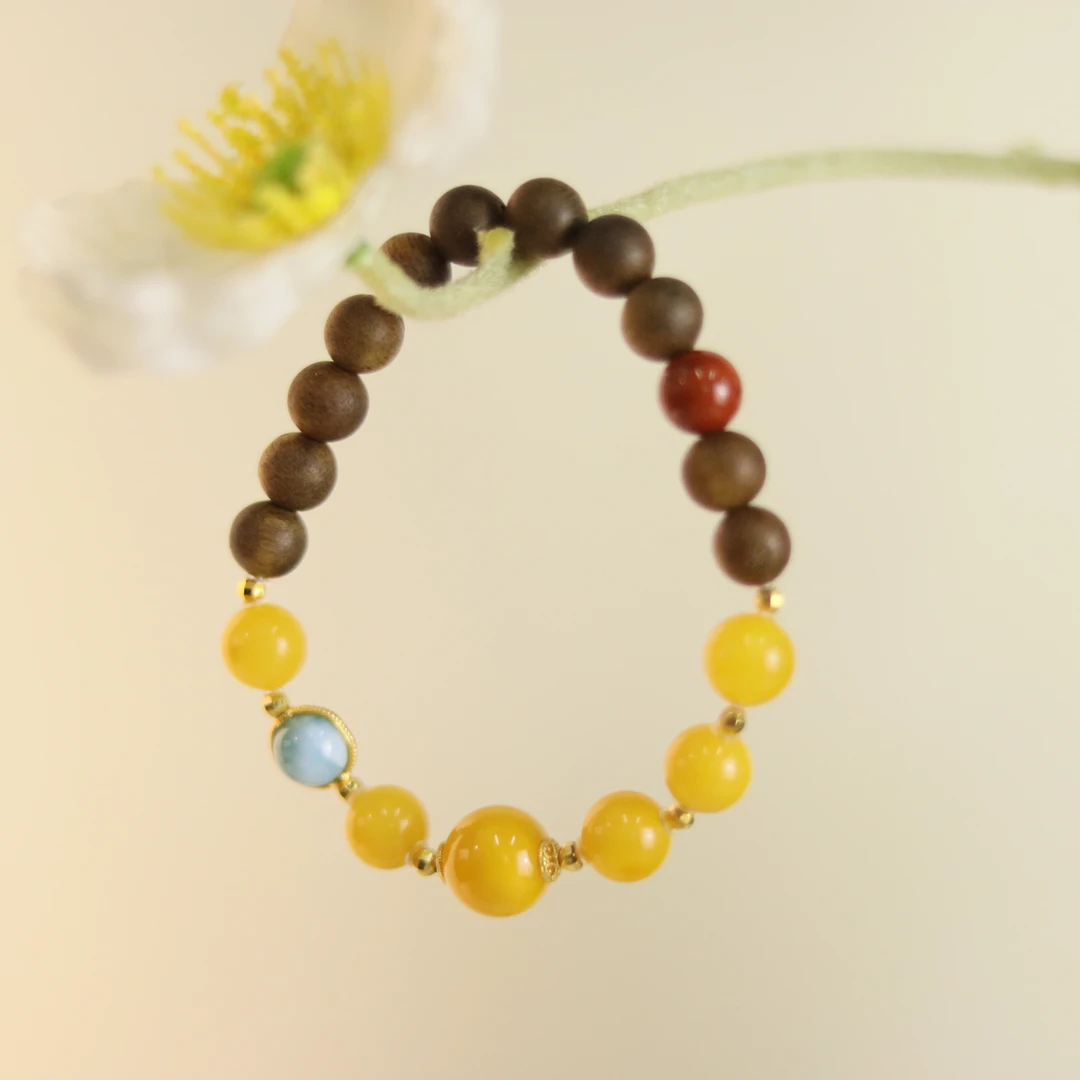 沉香ZC10A68357[原创]沉香蜜蜡手串（多样性发货)