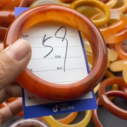 石英质玉未镶嵌手镯