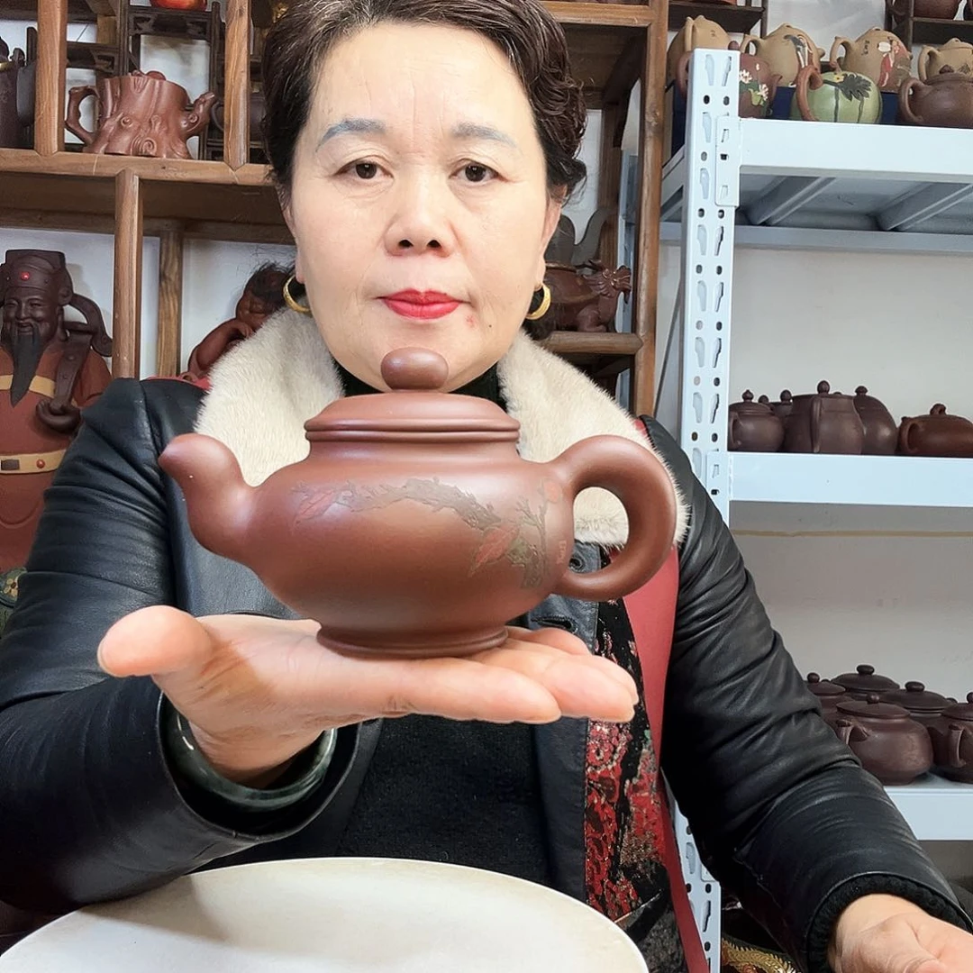 紫砂茶壶放**山紫砂壶泡茶喝起来