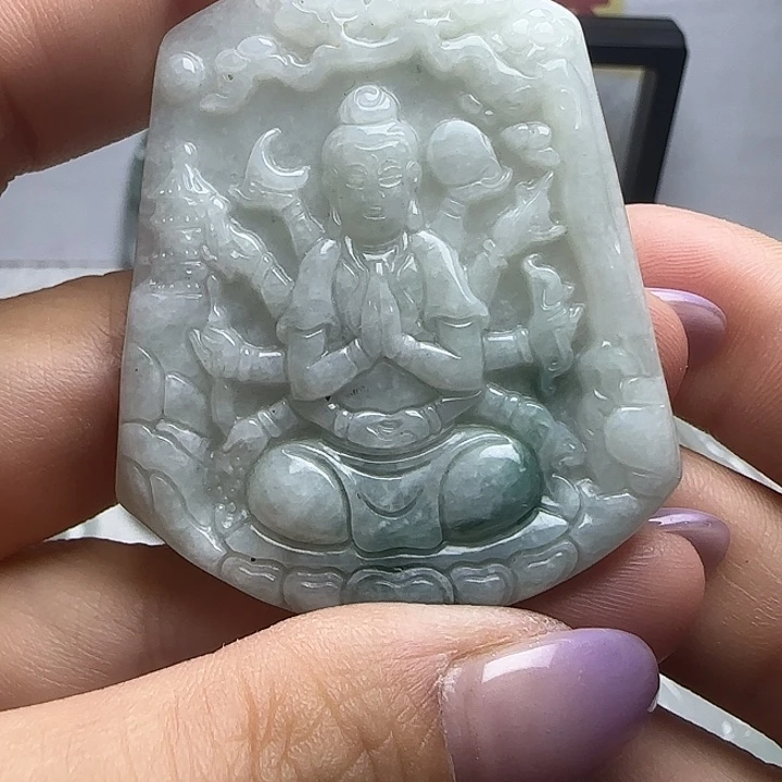 翡翠未镶嵌颈饰千手