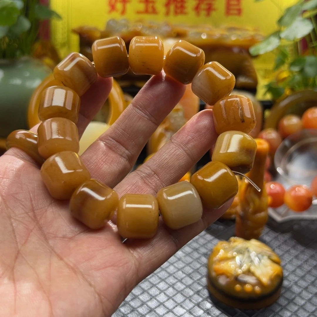石英质玉未镶嵌颈饰