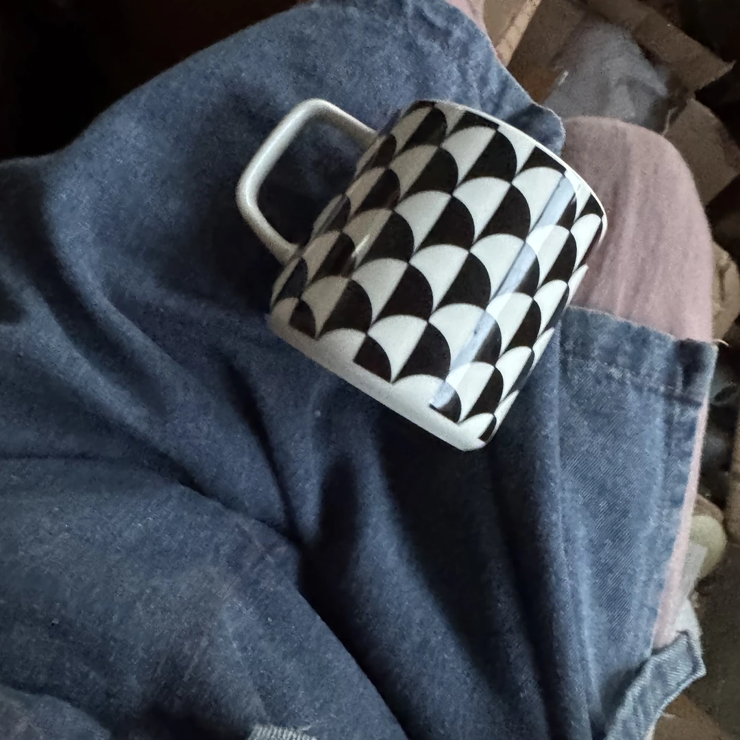 外贸尾单高温陶瓷几何马克杯微瑕