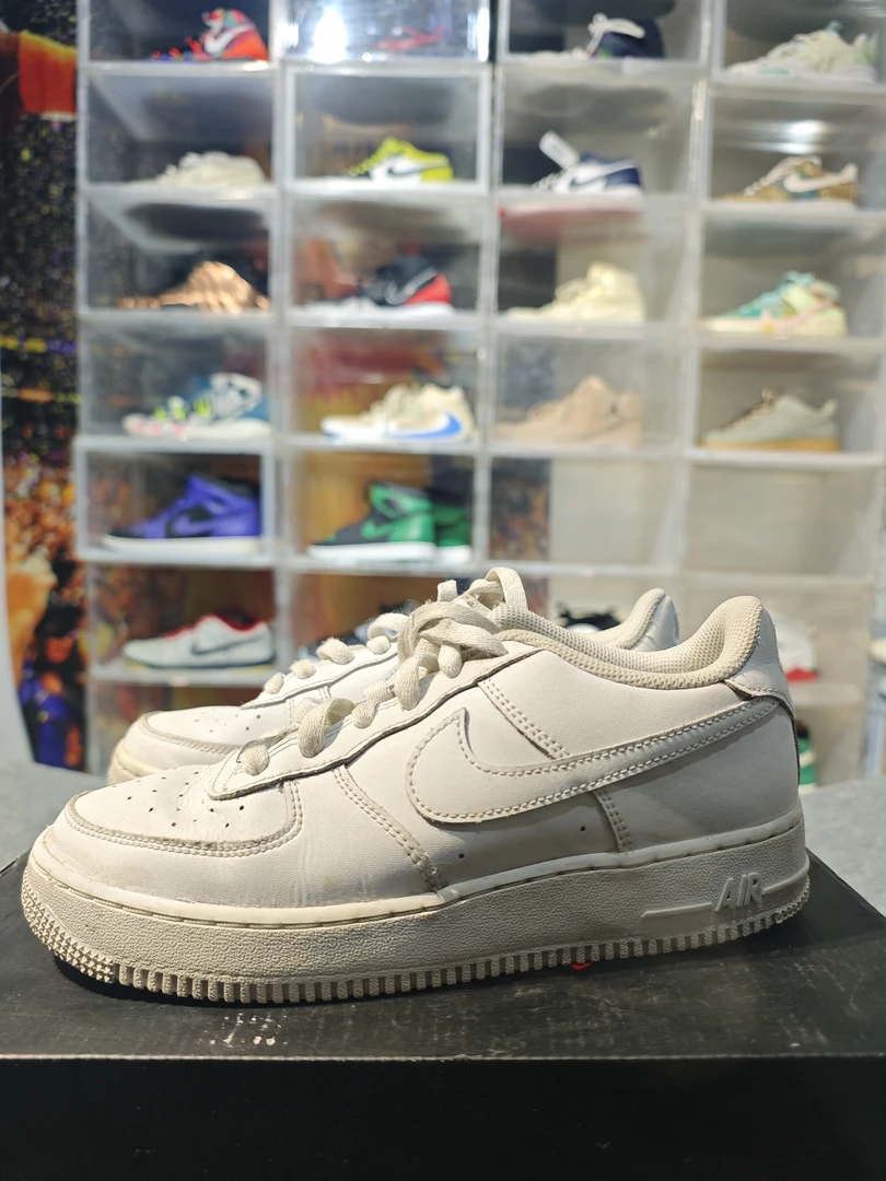 E39码nike白色空军一号时尚百搭舒适透气板鞋
