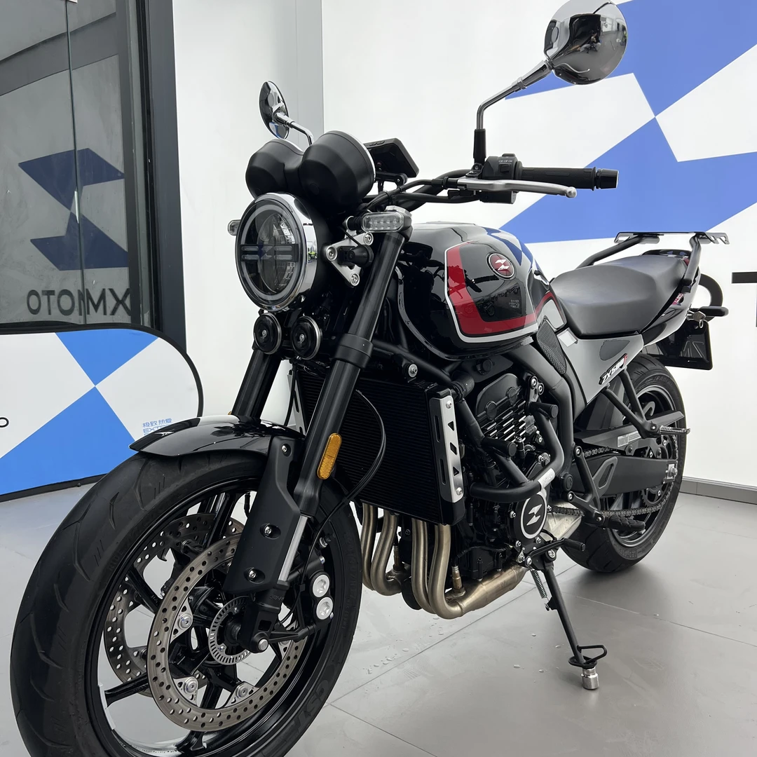 张雪500F尾箱架后货架改装配件标准杠竞技杠摩托车机车装备钥匙胚