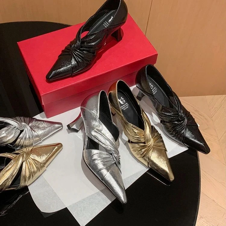 跟高7cm/33-40/薄款浅口尖头春季单鞋粗跟时尚明星同款鞋女款2025