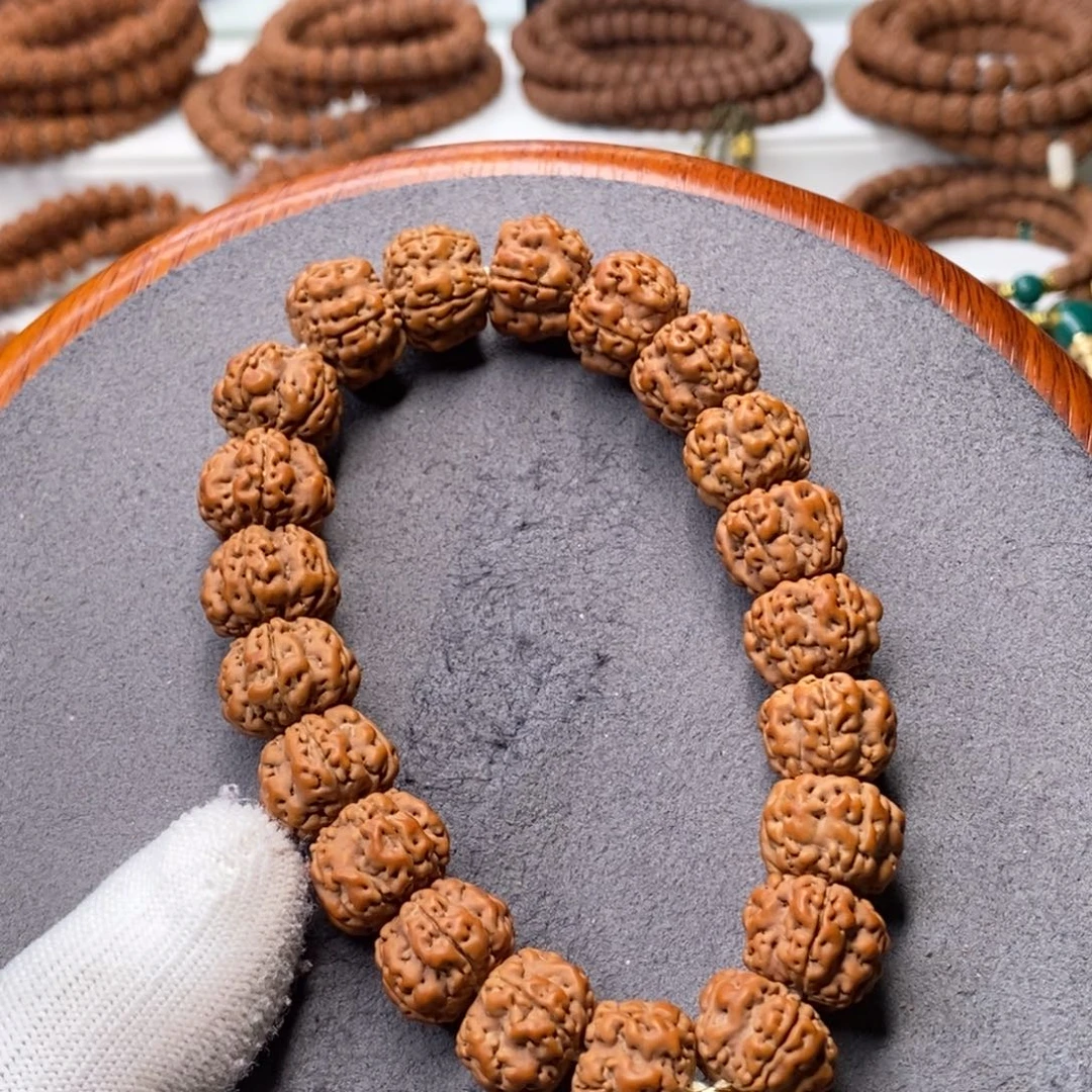 金刚菩提吊坠五瓣方墩梅花，尺寸16