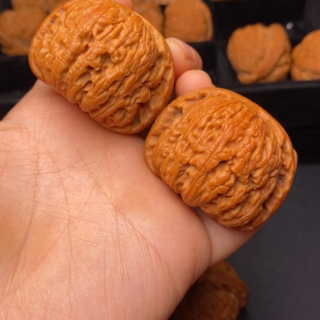 文玩核桃吊坠秦岭野生核桃