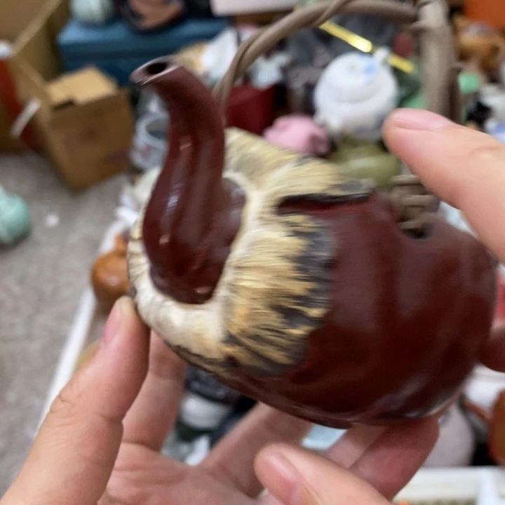 陶瓷艺术品及陶瓷壶