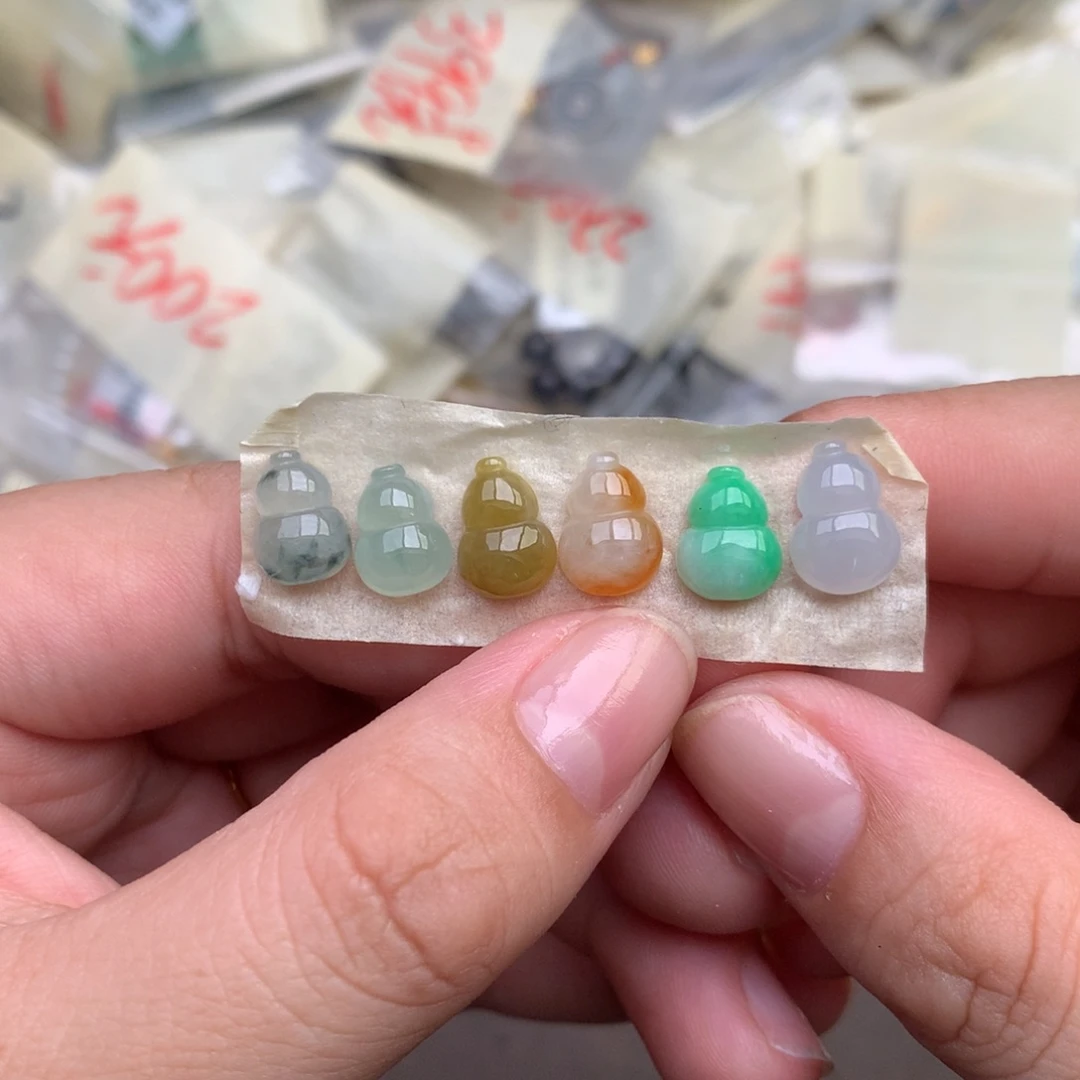 【闪购商品】翡翠挂件未镶嵌?***闲一