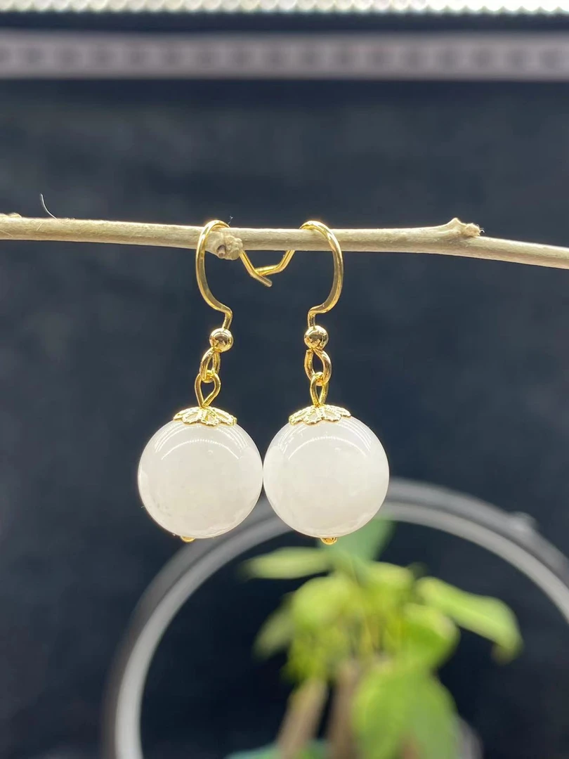 高端大气白色耳扣069