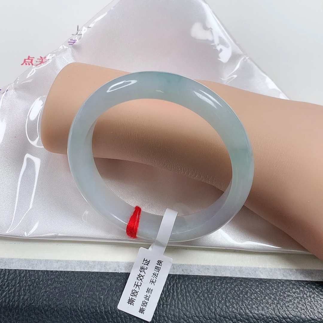 翡翠手镯未镶嵌 正圈①①⑥