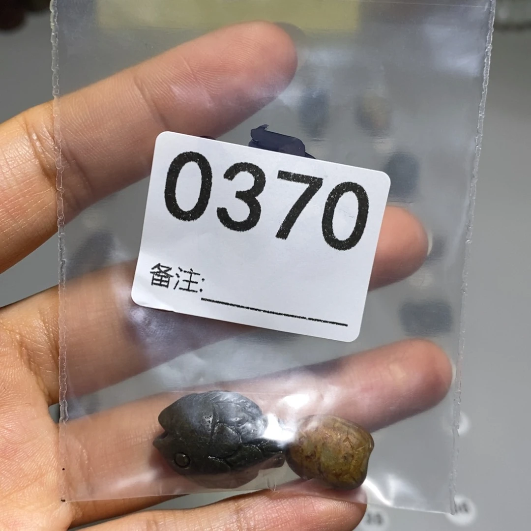 颈饰未镶嵌透闪石质玉杨