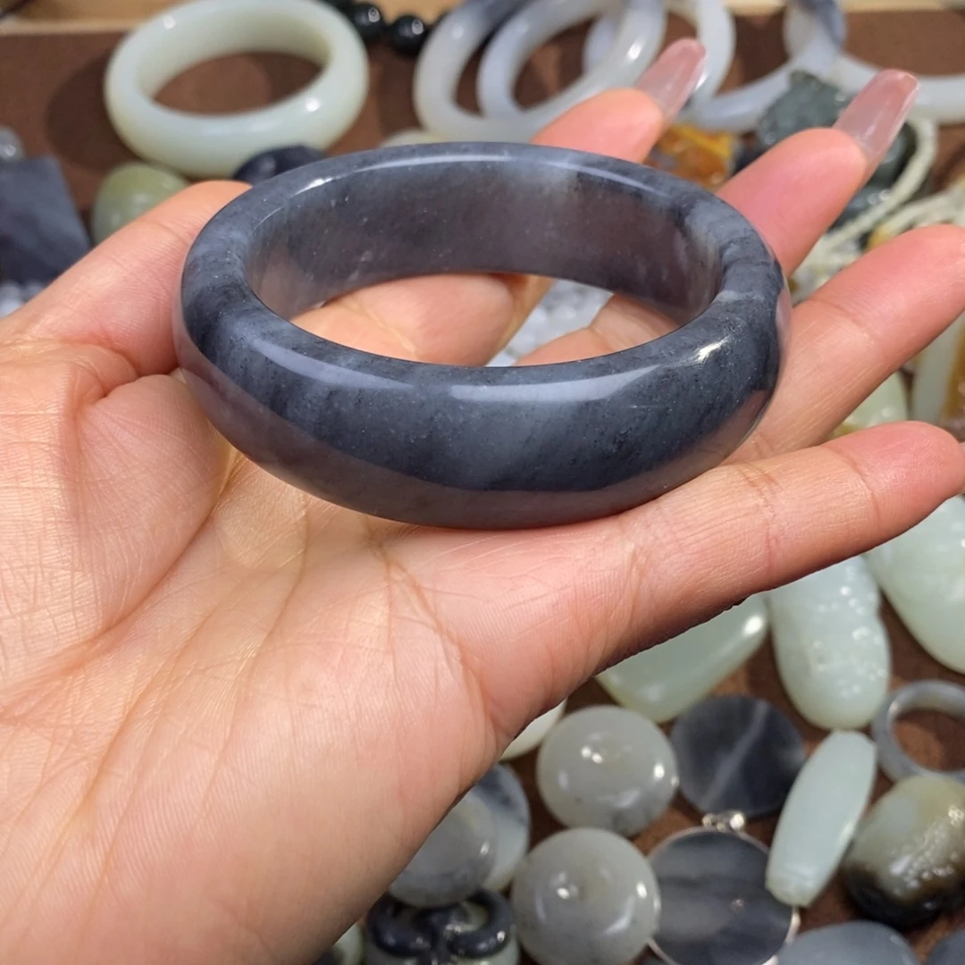 用***2和田玉未镶嵌颈饰