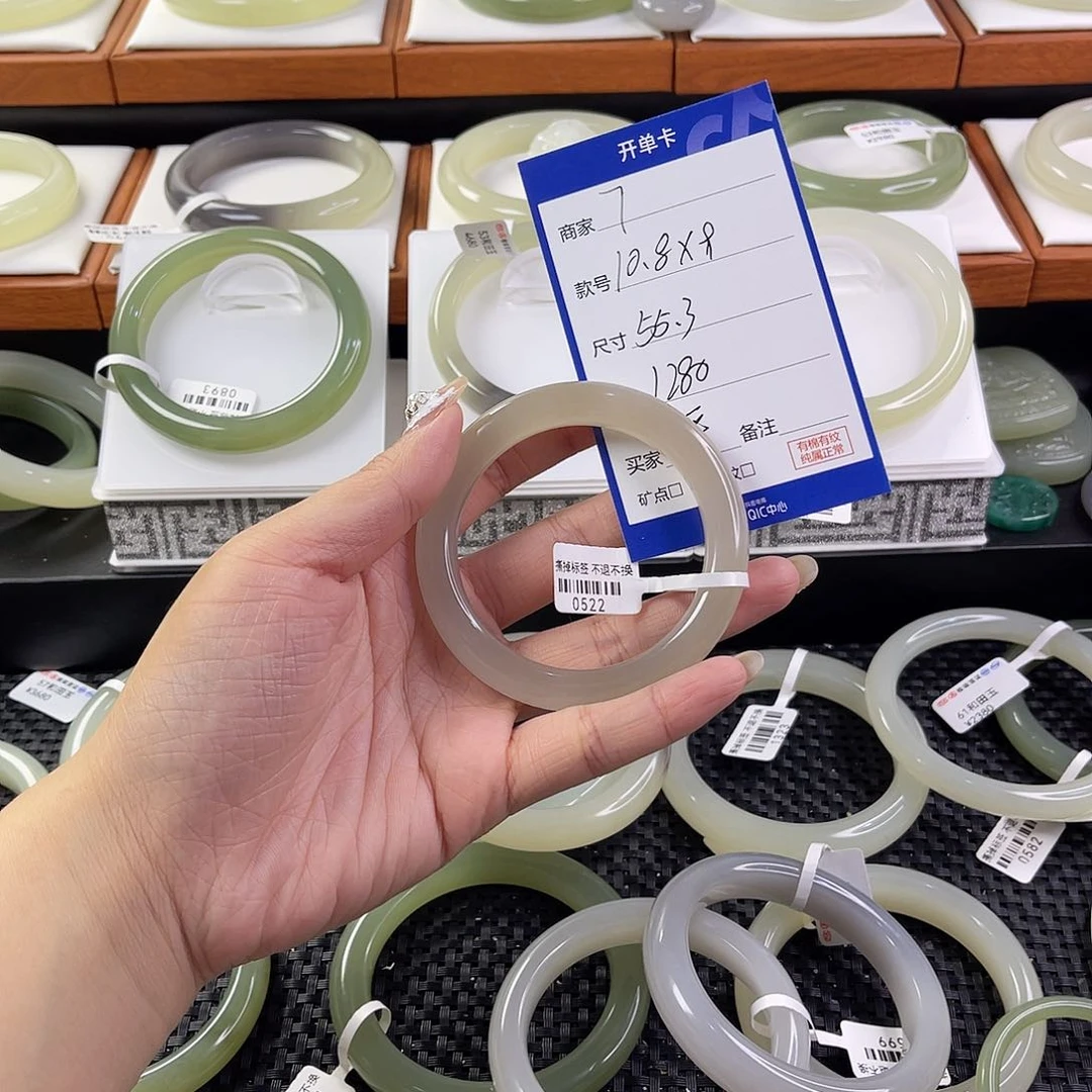 和田玉手镯未镶嵌@*平