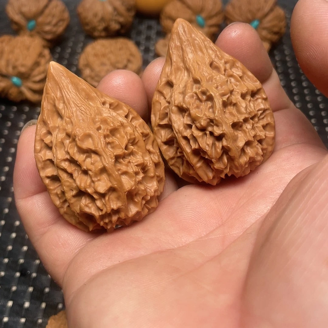 【闪购商品】文玩核桃把件K****o36野生核桃