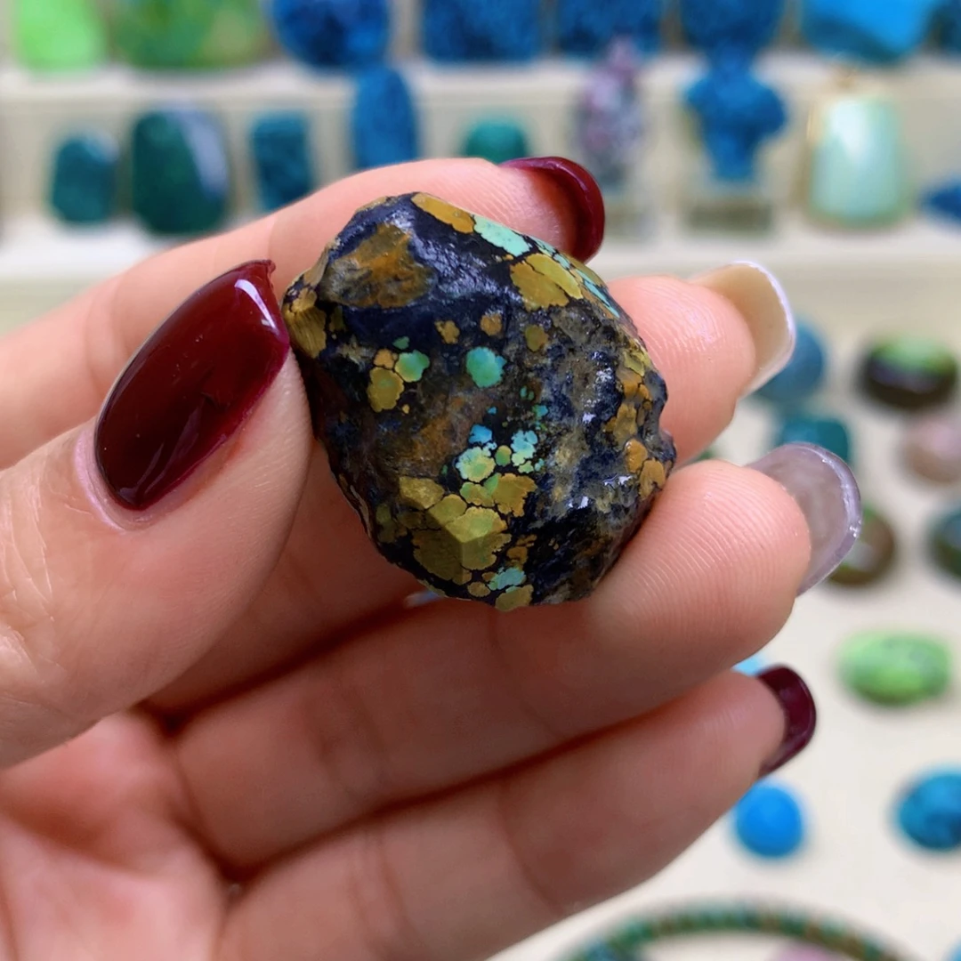 绿松石未镶嵌三彩随行