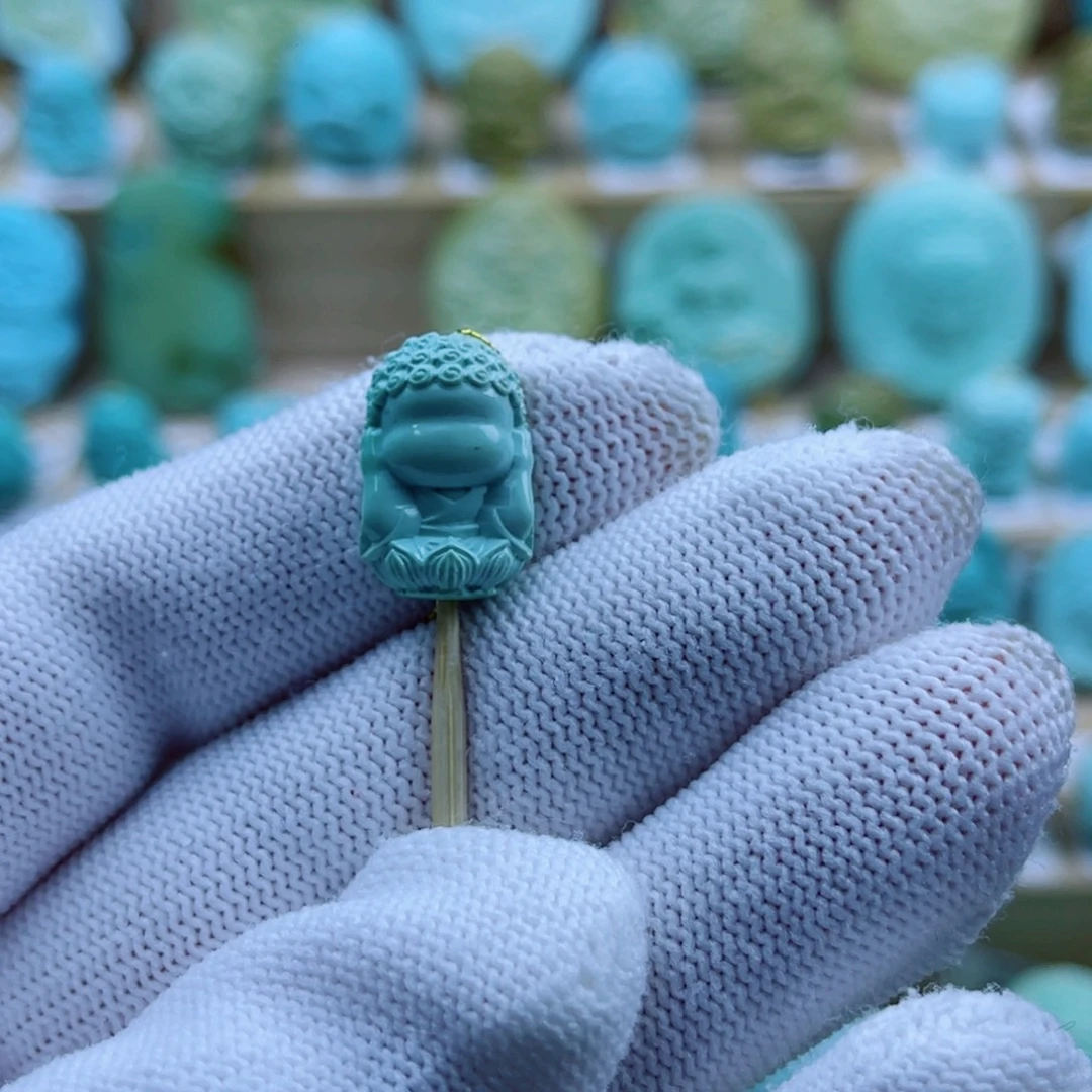 绿松石未镶嵌珠宝奇石