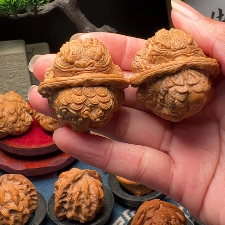 A***下核桃手串/手链蛤蟆头核桃雕刻龙蟾财神寿星