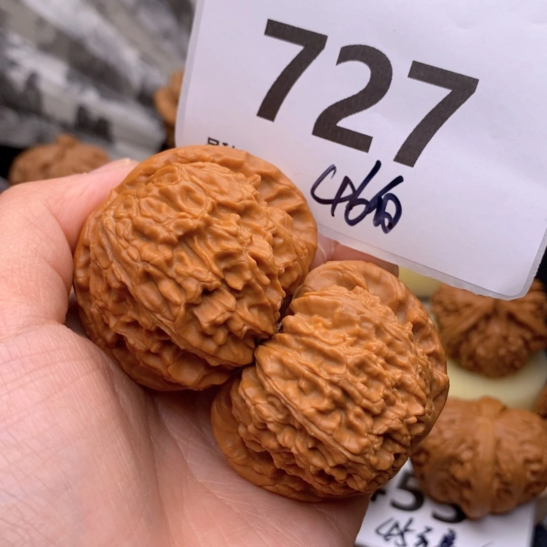 文玩核桃把件727号46白