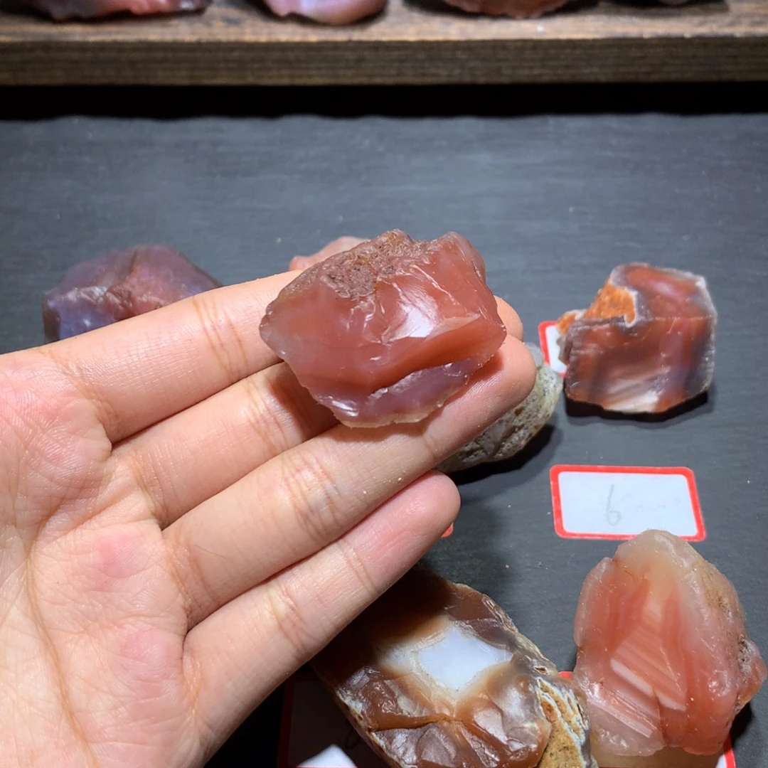未镶嵌玛瑙/玉髓珠宝奇石