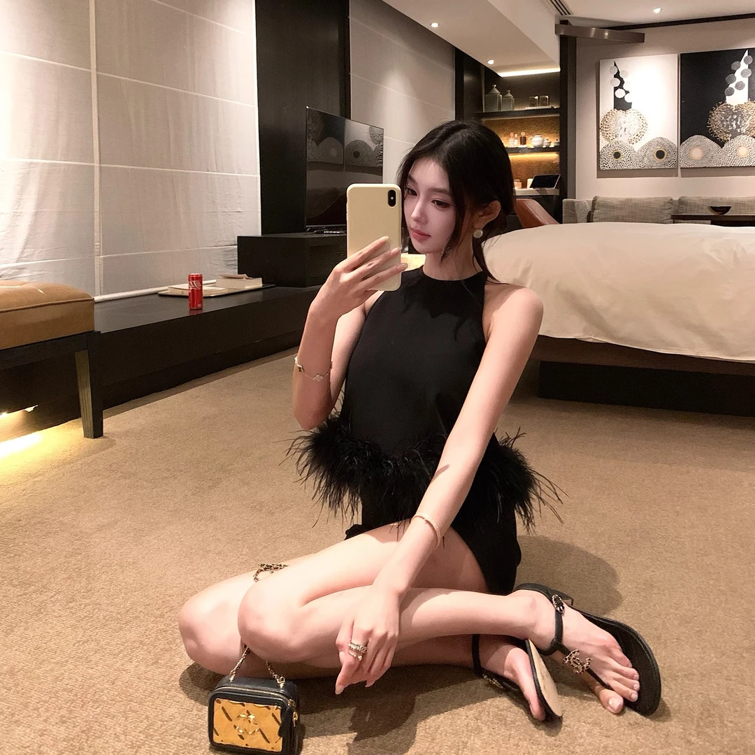 "Vivian鸵鸟毛吊带"白富美私服！清凉马卡龙色系～轻盈鸵鸟毛吊带